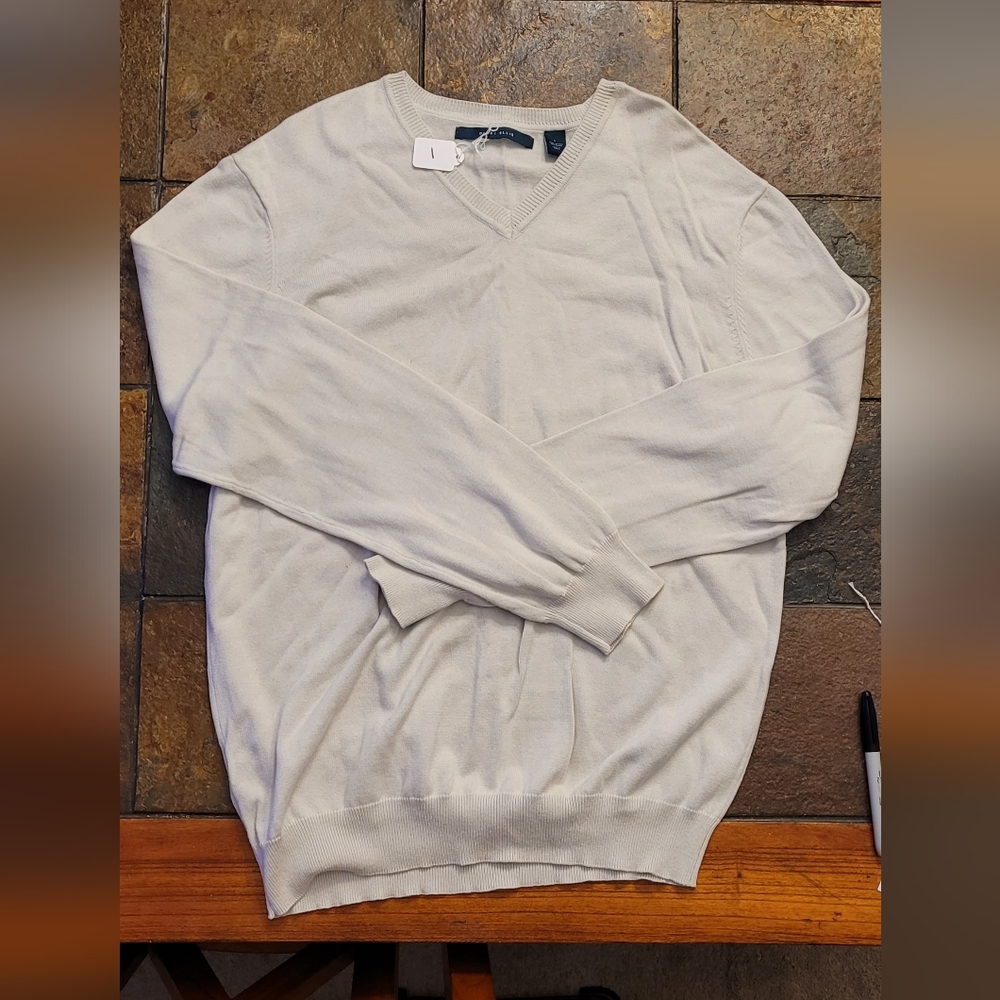 Perry Ellis Sweater - Picture 2 of 2